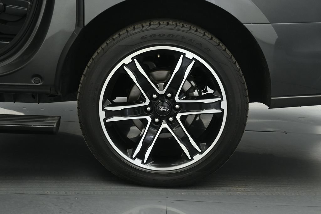 Certified 2021 Ford Expedition Max Limited AWD/4WD image 24
