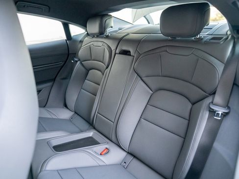 New 2026 Porsche Taycan image 22