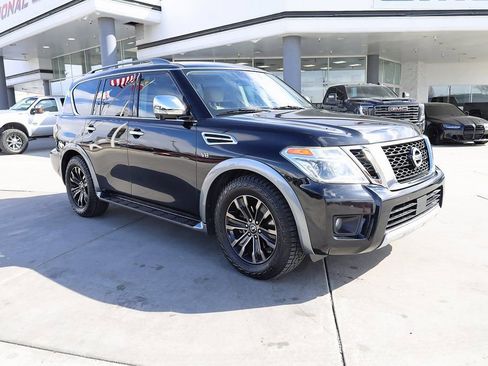 Used 2018 Nissan Armada Platinum image 8