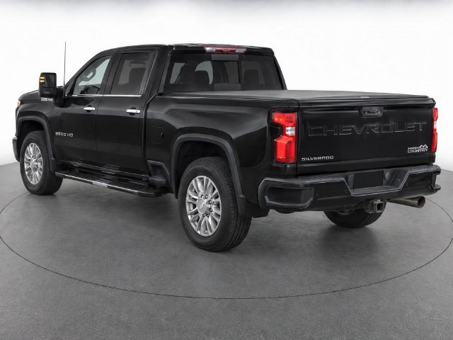 Used 2020 Chevrolet Silverado 3500 High Country w/ Technology Package AWD/4WD image 3