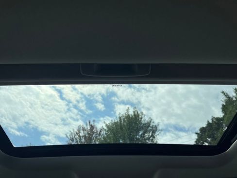 New 2025 Nissan Altima 2.5 SL image 18