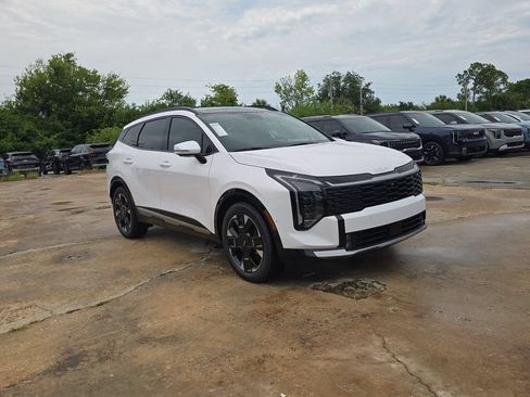 New 2026 Kia Sportage SX FWD image 2