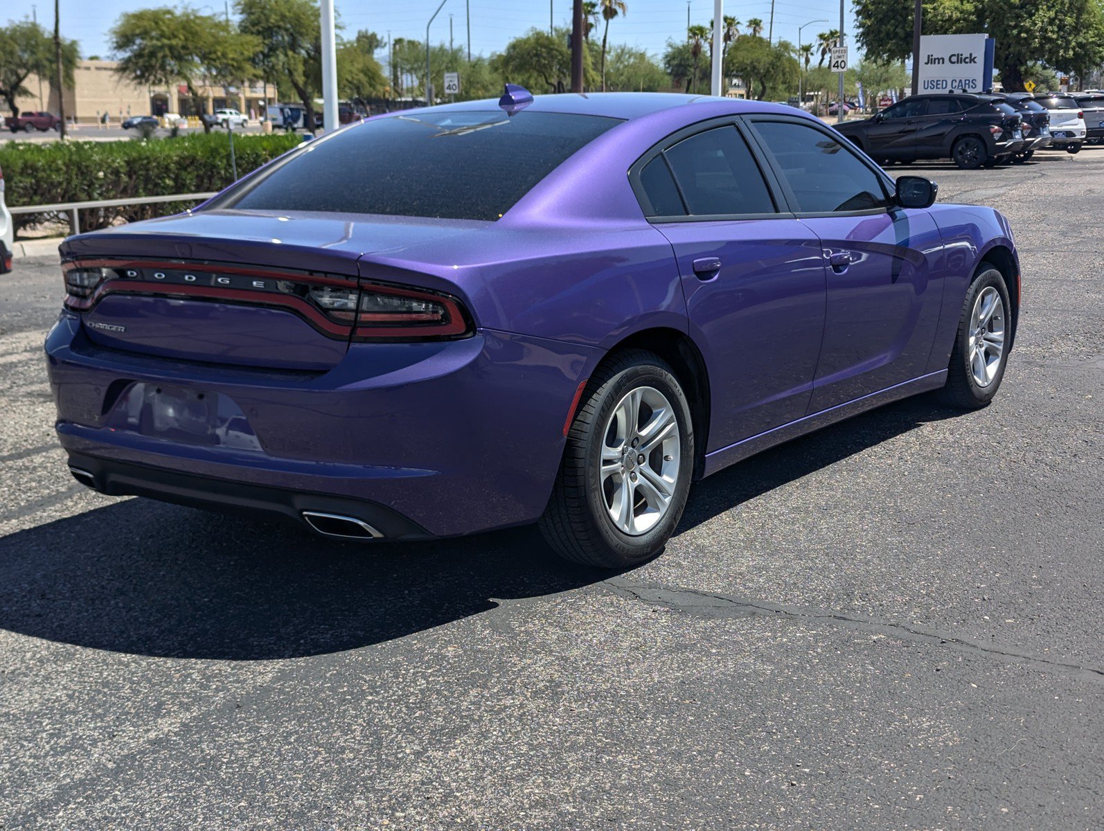 Used 2023 Dodge Charger SXT RWD image 2