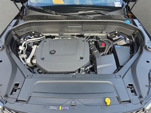 Used 2025 Volvo XC90 B6 Ultra w/ Protection Package Premier image 36