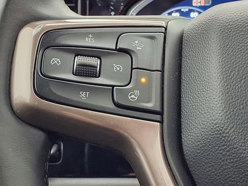 Used 2024 Chevrolet Silverado 2500 High Country w/ High Country Premium Package image 17