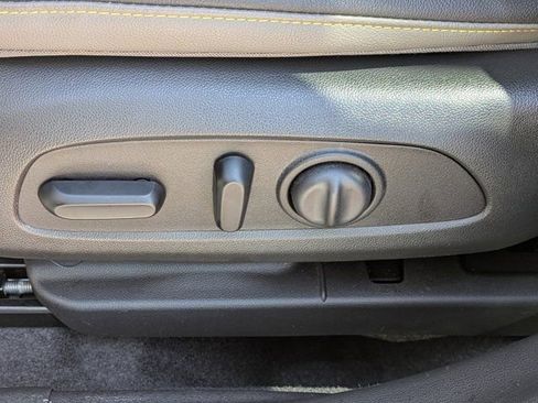 Used 2025 Chevrolet Trax ACTIV w/ Driver Confidence Package image 21