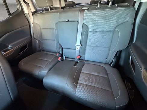 Certified 2023 GMC Acadia SLE w/ Driver Convenience Package image 24