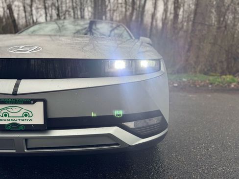 Used 2024 Hyundai Ioniq 5 SEL image 3