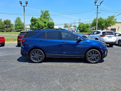 Certified 2023 Chevrolet Equinox RS AWD/4WD image 8