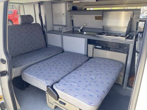Used 1997 Volkswagen Eurovan Camper FWD image 17