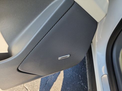 Used 2020 Cadillac XT6 Premium Luxury image 16