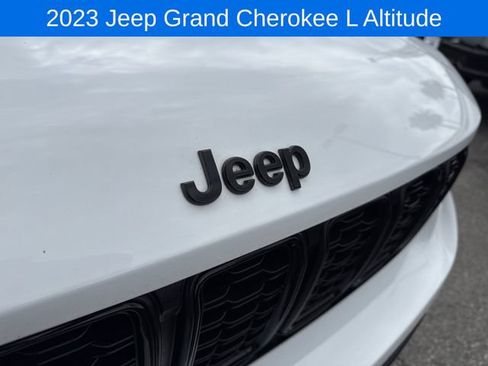 Used 2023 Jeep Grand Cherokee L Laredo AWD/4WD image 36