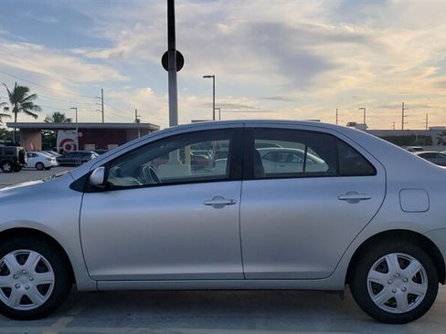 Used 2012 Toyota Yaris Sedan FWD image 2