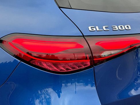 Certified 2023 Mercedes-Benz GLC 300 image 13