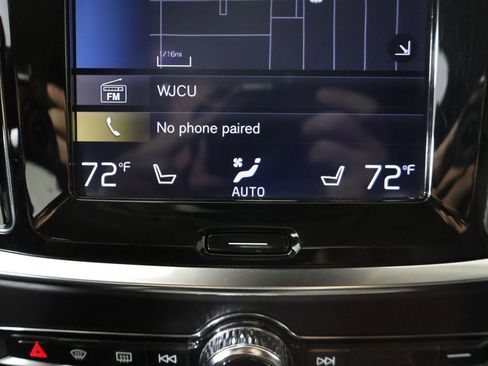 Used 2019 Volvo S60 T5 R-Design image 46