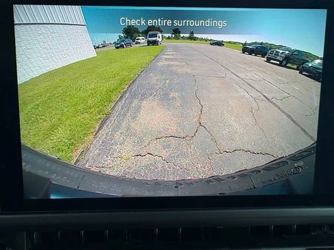 New 2026 Jeep Wrangler Unlimited Sport w/ Dual Top Group AWD/4WD image 4