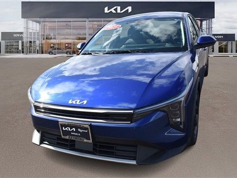 New 2025 Kia K4 EX image 7