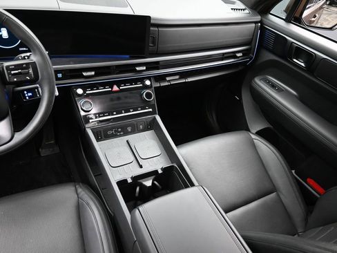 Used 2024 Hyundai Santa Fe Calligraphy image 15