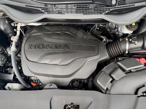 Used 2024 Honda Odyssey Elite image 10