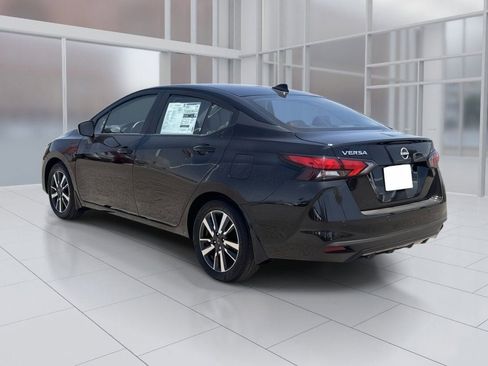 New 2025 Nissan Versa SV w/ Trunk Package FWD image 3