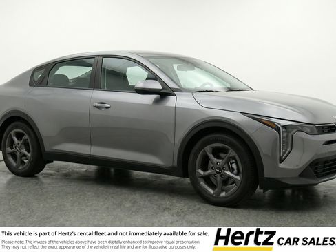 Used 2025 Kia K4 FWD image 1
