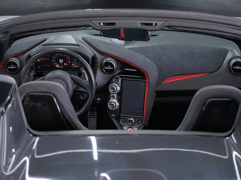 Used 2020 McLaren 720S Spider RWD image 16