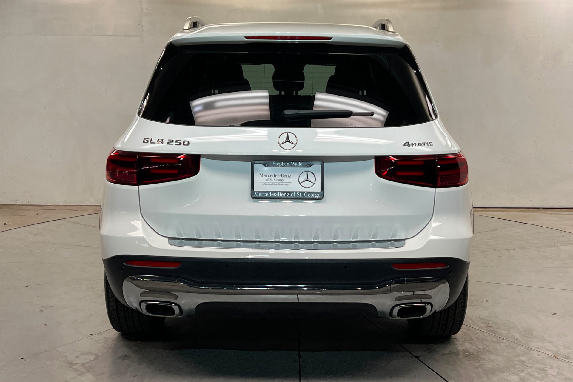 New 2026 Mercedes-Benz GLB 250 4MATIC image 4