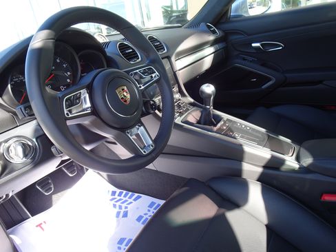 Used 2023 Porsche 718 Cayman GTS RWD image 16