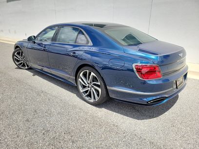 Used 2025 Bentley Flying Spur Plug-In Hybrid