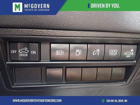Used 2022 Toyota Tundra Limited w/ TRD Off-Road Package AWD/4WD image 26