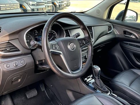 Used 2019 Buick Encore Essence image 15