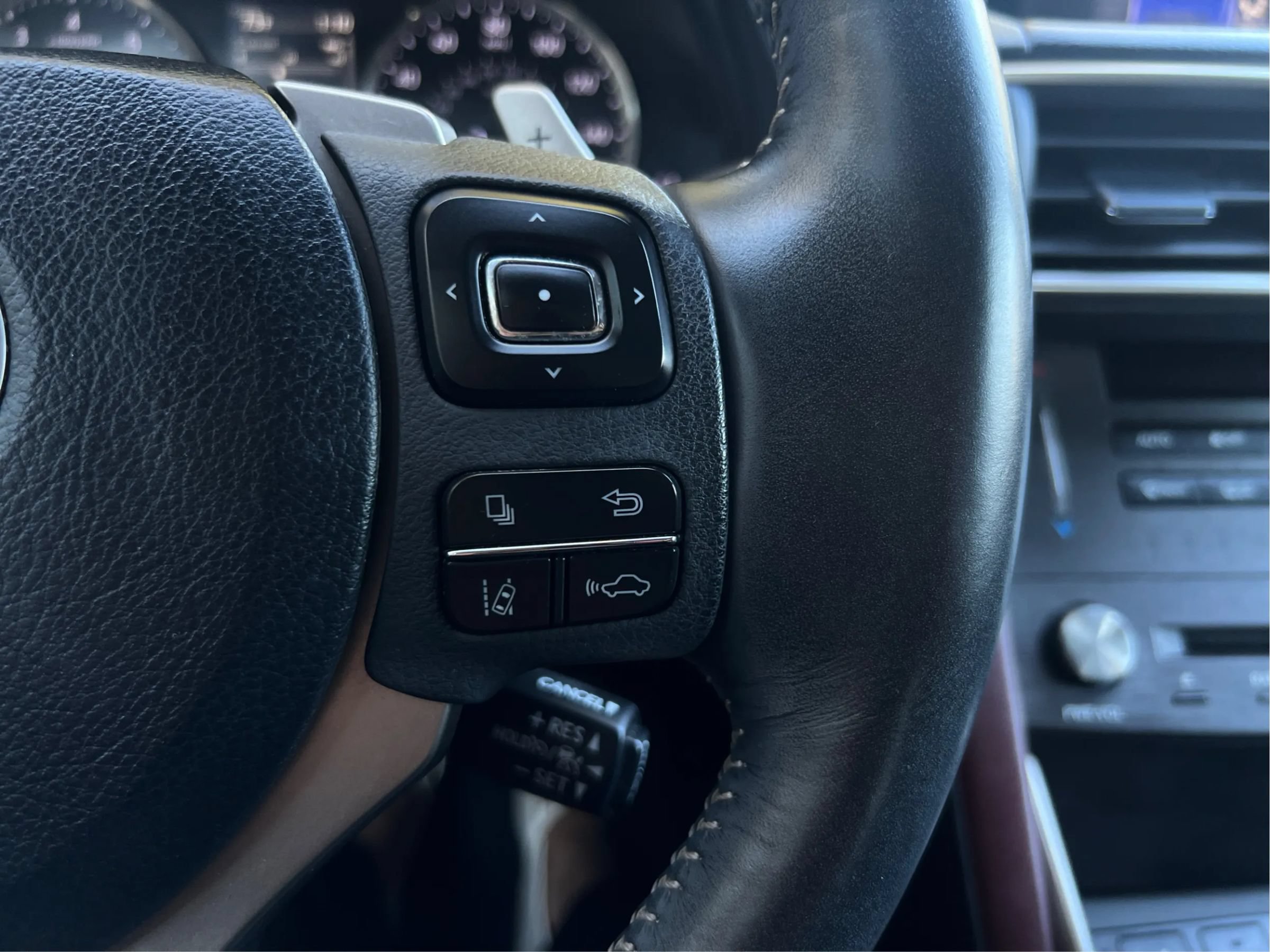 Used 2019 Lexus IS 300 w/ Premium Package RWD image 34