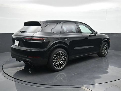 Certified 2022 Porsche Cayenne Platinum Edition AWD/4WD image 21