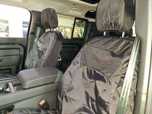 Used 2024 Land Rover Defender 110 S image 8