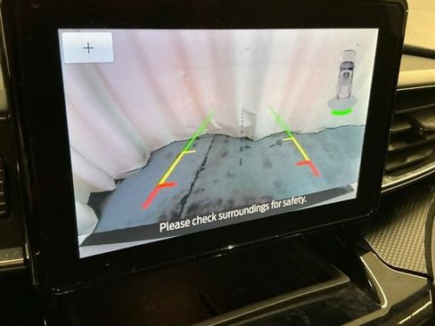 Used 2024 Ford Explorer ST-Line w/ Class IV Trailer Tow Package image 25