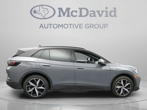 Used 2023 Volkswagen ID.4 Pro S AWD/4WD image 9