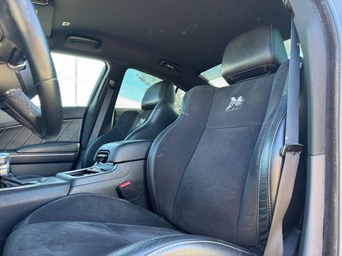 Used 2018 Dodge Charger R/T Scat Pack w/ Dynamics Package image 16