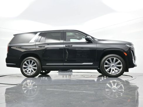 Used 2021 Cadillac Escalade Premium Luxury Platinum w/ Heavy-Duty Trailer Package image 54