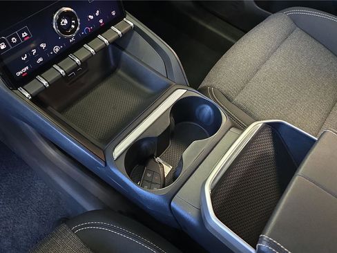 Used 2025 GMC Terrain Elevation image 26