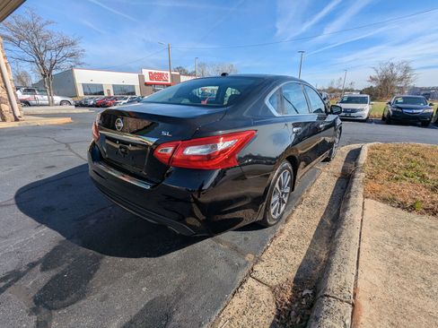 Used 2016 Nissan Altima 2.5 SL w/ 2.5 Technology w/LED Package image 7