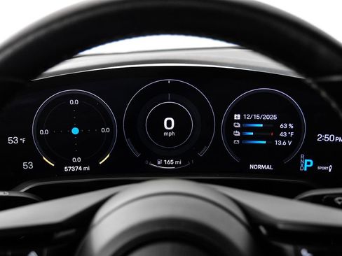 Used 2020 Porsche Taycan 4S image 16