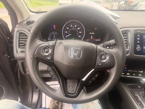 Used 2021 Honda HR-V EX image 15