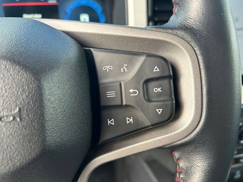 Used 2025 Ford Bronco Heritage Edition AWD/4WD image 16