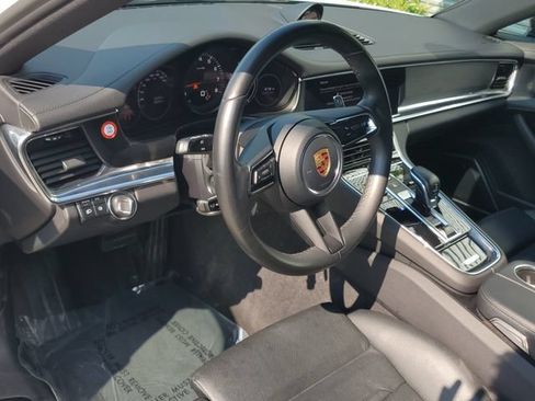 Used 2023 Porsche Panamera image 20