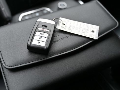 Used 2023 Acura TLX w/ Technology Package image 29