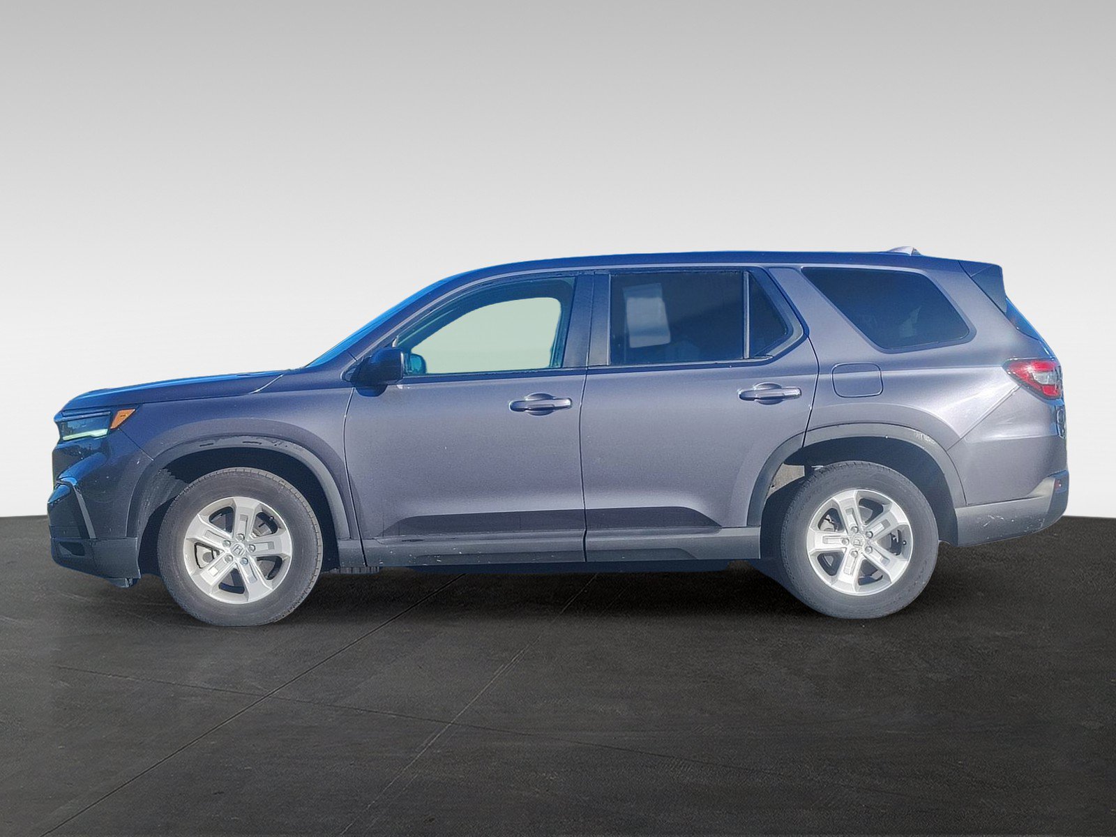 Used 2023 Honda Pilot LX image 8