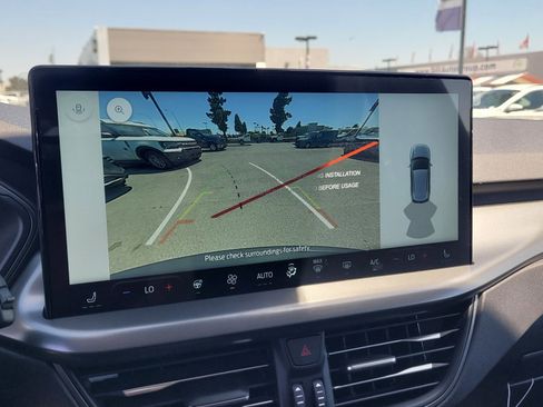 New 2025 Ford Escape SE image 12