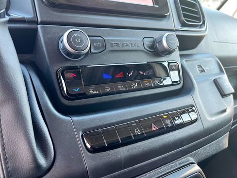 Used 2024 RAM ProMaster 1500 w/ Safety Group FWD image 15