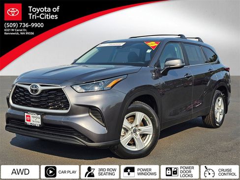 Used 2023 Toyota Highlander L image 1