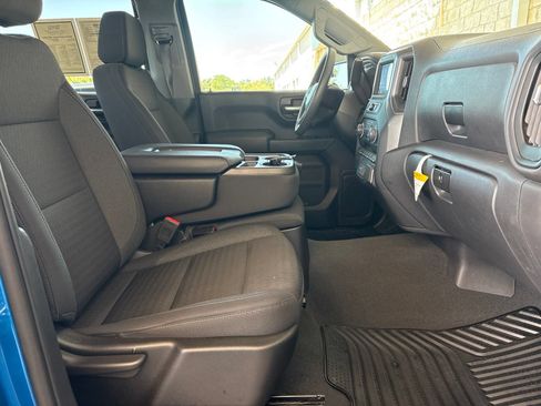 Used 2023 Chevrolet Silverado 1500 Custom RWD image 16